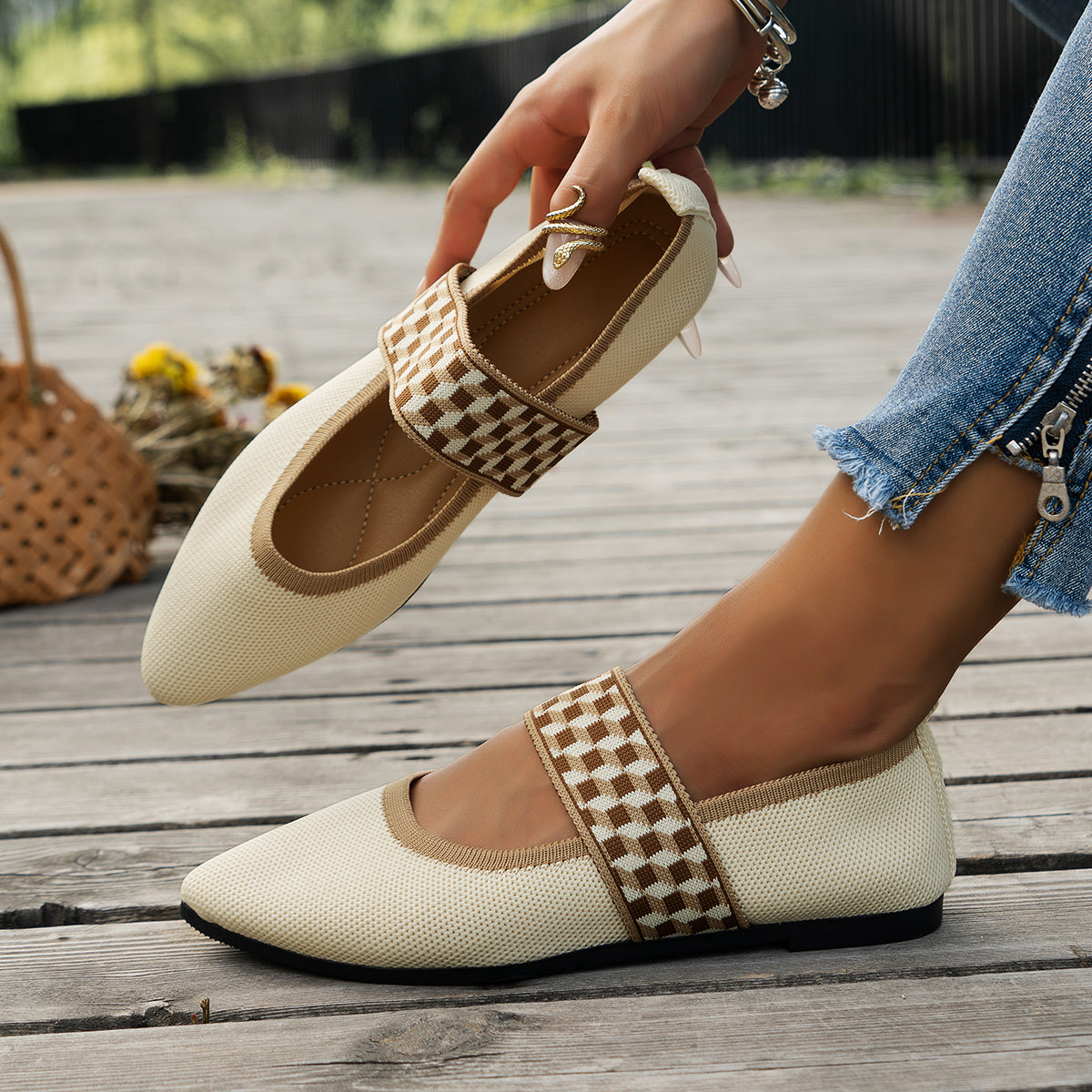 Ballerina Schoen Puntig Met Stretchband – Tamara