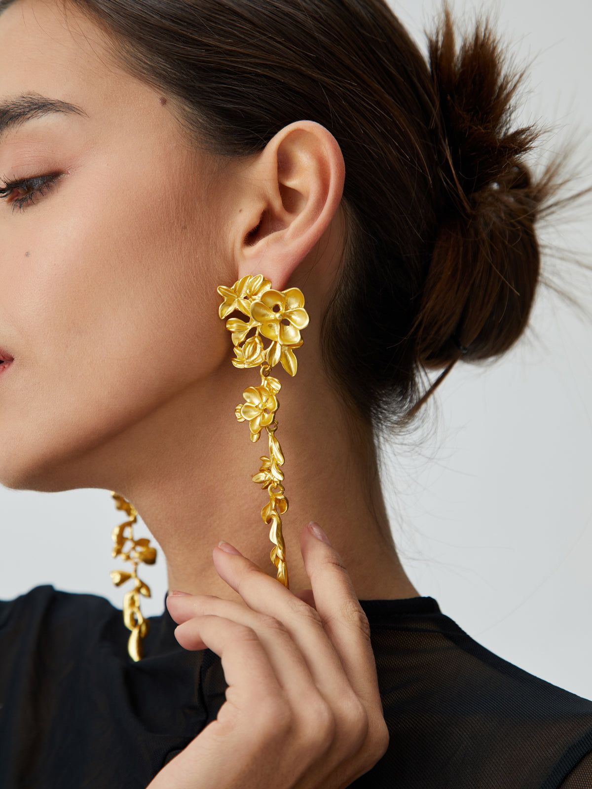 Oorbellen Goud met Bloem en Franjes – Fatima