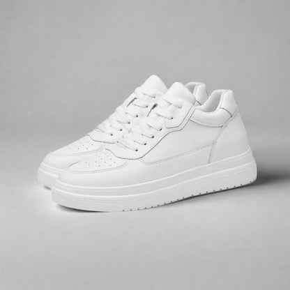 Sneakers Stijlvol Verhoogd Ontwerp – Bep