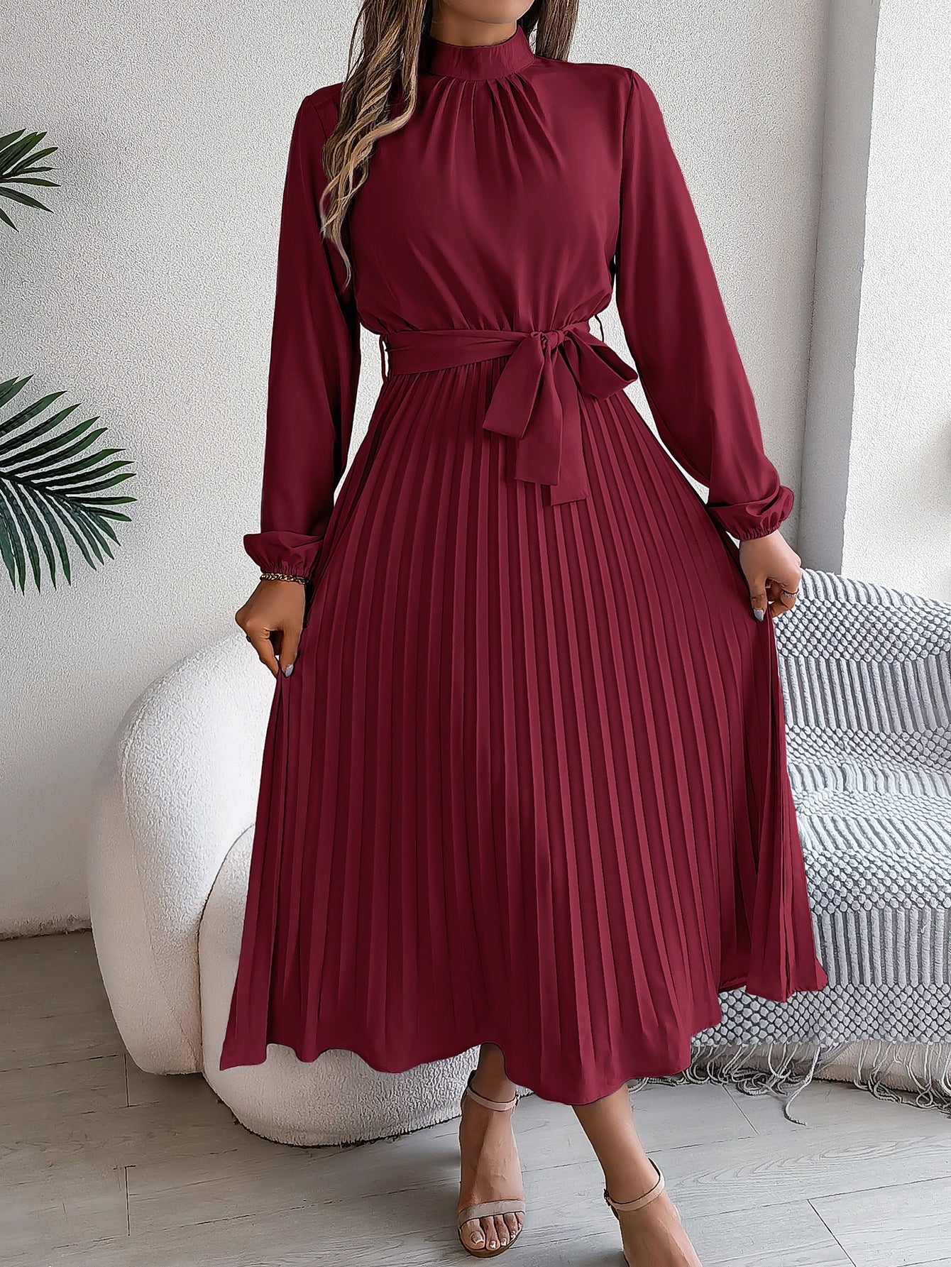Damesjurk Elegante Opstaande Kraag & Geplooide Rok – Aleida