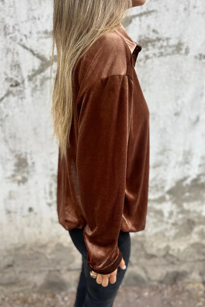 Blouse Fluwelen Knopen Elegant Design – Estelle