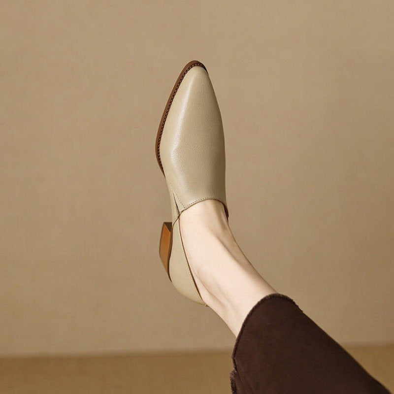 Instapper Minimalistisch Spitse Neus – Carla